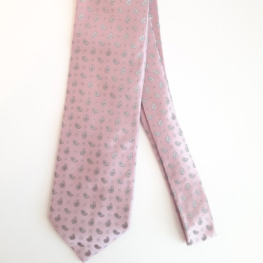 Chereskin necktie